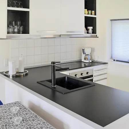 شقة Nice In With Kitchen *